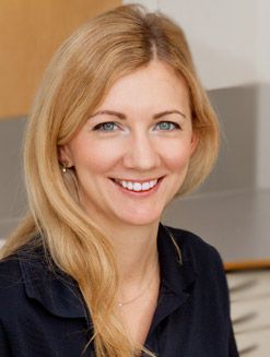 Dr. Julia Kupfer